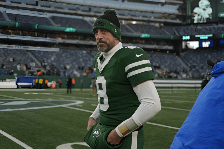 Jets Officially Bench Rodgers During Bills’ Epic Blowout